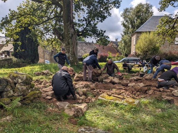 Apprenez l’art de la construction à pierre sèche